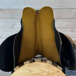 Used Porter's Stockman Drafter Australian Saddle 16/W 23 Used Porter's Stockman Drafter Australian Saddle 16/W -Classic Equine Shop 328 Channel 73011.1686182224