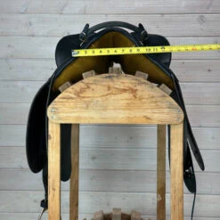 Used Porter's Stockman Drafter Australian Saddle 16/W 19 Used Porter's Stockman Drafter Australian Saddle 16/W -Classic Equine Shop 328 Front Measurement 50646.1686182229