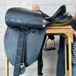 Used Porter's Stockman Drafter Australian Saddle 16/W 16 Used Porter's Stockman Drafter Australian Saddle 16/W -Classic Equine Shop 328 L Flap 00680.1686182206