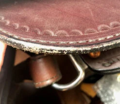 Circle Y Julie Goodnight Cascade Crossover SECOND 13 Circle Y Julie Goodnight Cascade Crossover SECOND -Classic Equine Shop damage skirt edge 2 used jg cascade crossover 9212SP17531601051 08727.1687887748